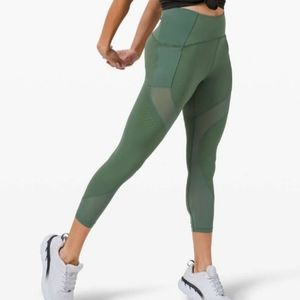 Lululemon Algae Green Uncovered Strength High-Rise Crop 23 Size 8